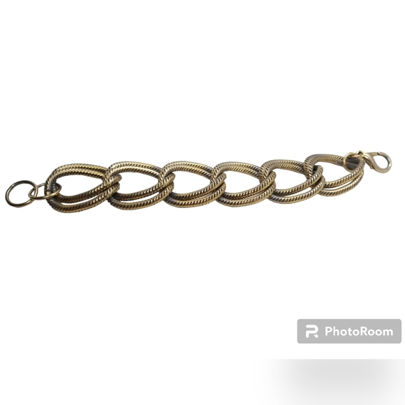 JOHN WIND DESIGNER RETIRED GOLDTONED DOUBLE HOLLOW LINK CHAIN BRACELET - Picture 8 of 9